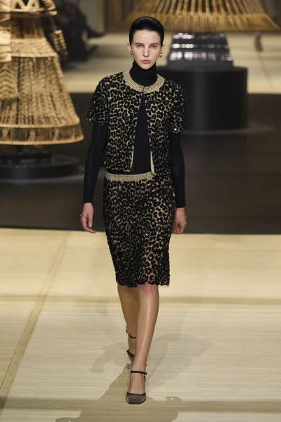 Look 56